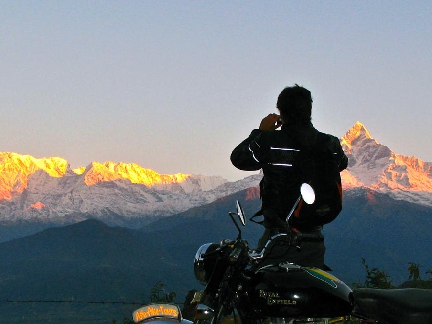Mit dem Motorrad durch das Himalaya Gebige 