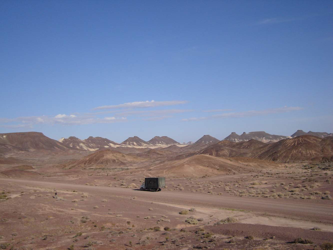 typische Gravelroad auf einer Motorradreise durch Patagonien und Chile